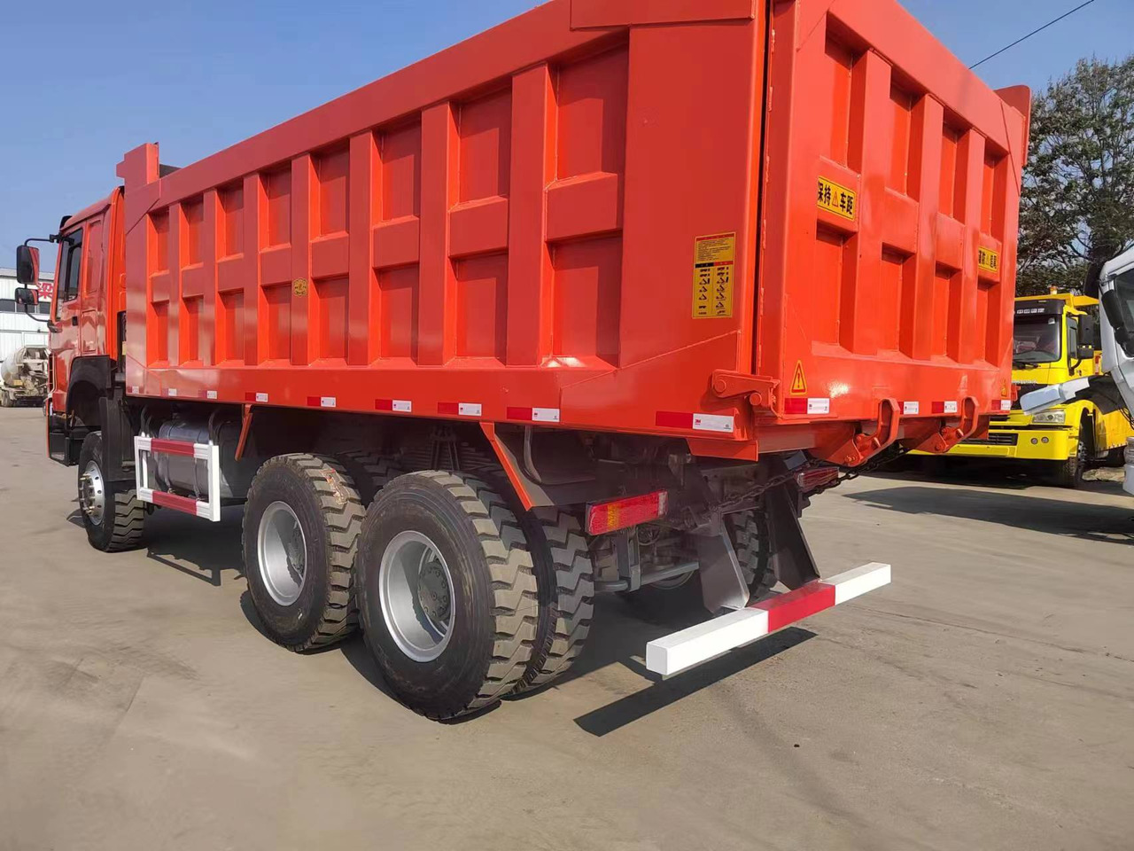 Howo 371 6*4 - Camión volquete: foto 4 Howo 371 6*4 - Camión volquete: foto 4