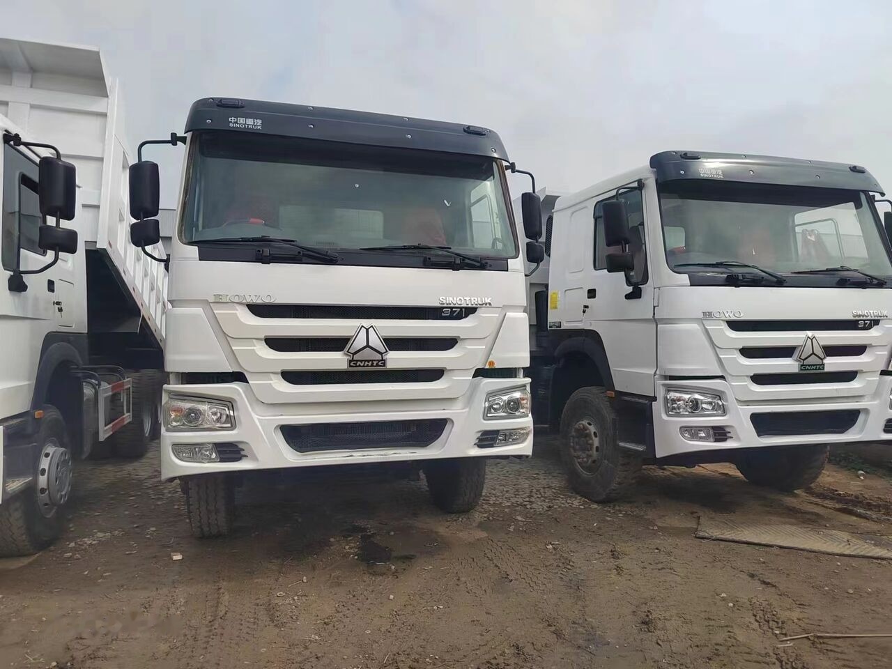 Howo 371 6x4 - Camión volquete: foto 4 Howo 371 6x4 - Camión volquete: foto 4