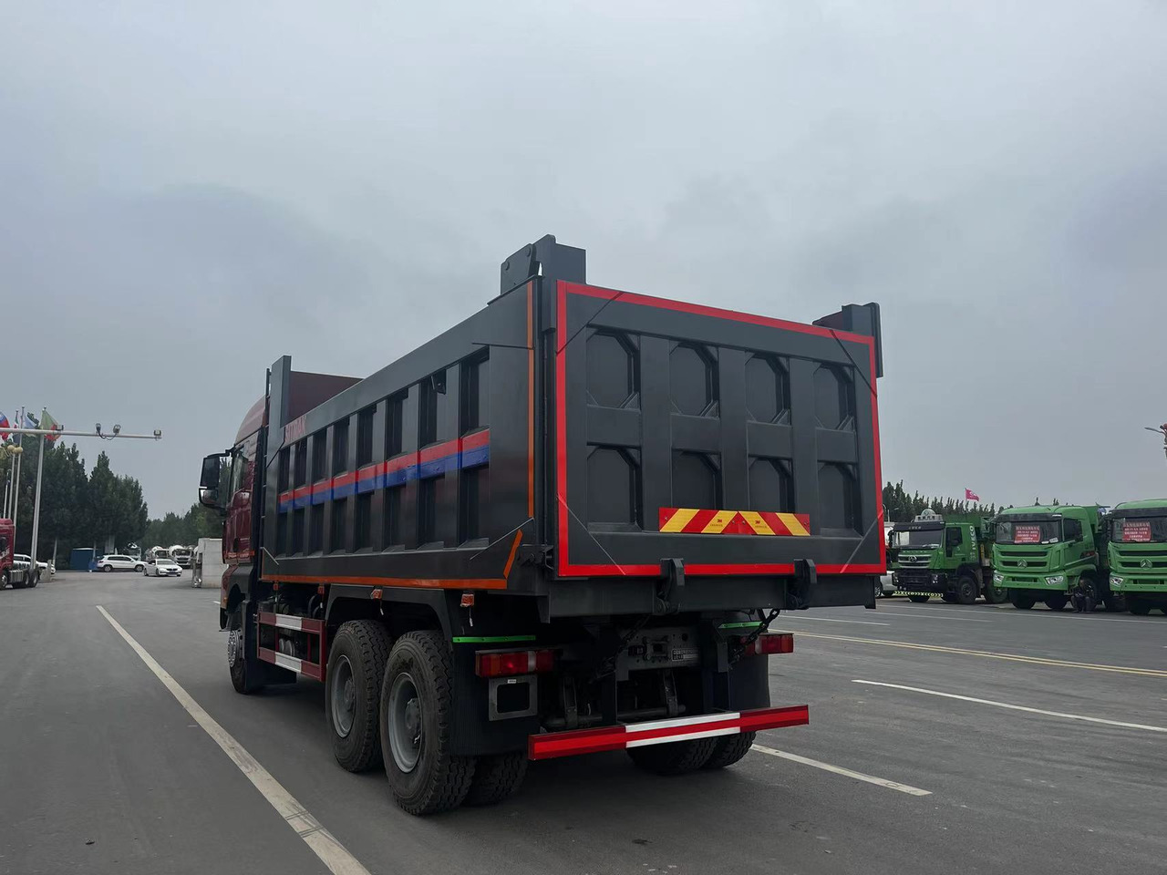 Howo G7W 6X4 Dump Truck - Camión volquete: foto 2 Howo G7W 6X4 Dump Truck - Camión volquete: foto 2