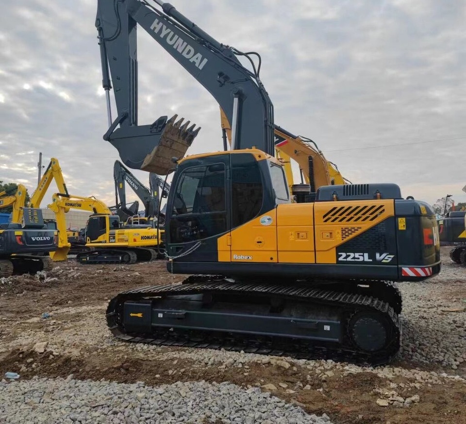 Hyundai R225VS - Excavadora de cadenas: foto 5 Hyundai R225VS - Excavadora de cadenas: foto 5