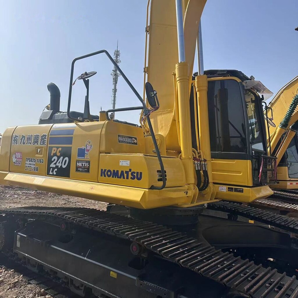 Komatsu PC240-8 - Excavadora de cadenas: foto 1 Komatsu PC240-8 - Excavadora de cadenas: foto 1