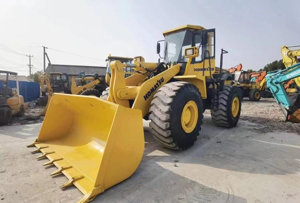 Komatsu WA470-3 - Cargadora de ruedas: foto 5 Komatsu WA470-3 - Cargadora de ruedas: foto 5