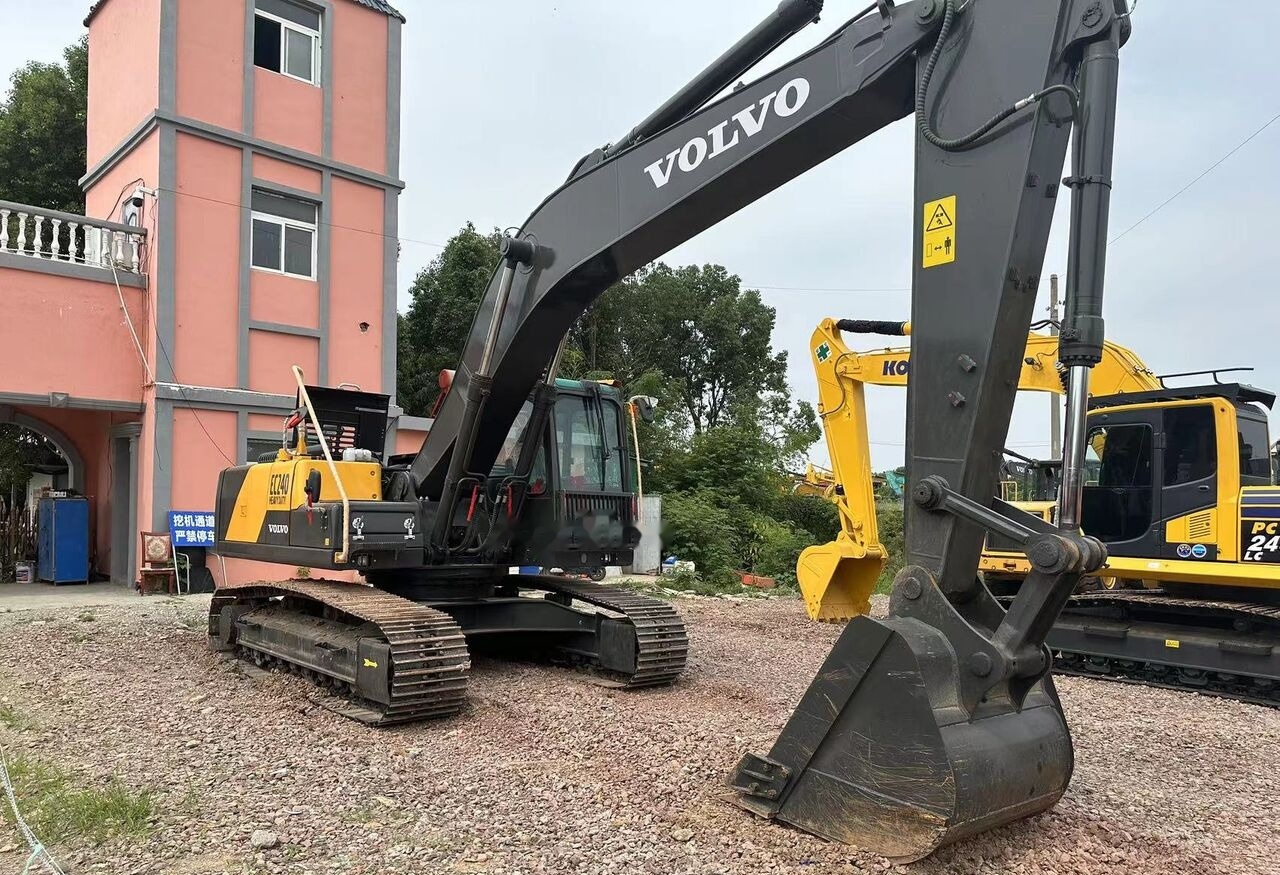 Volvo EC240 - Excavadora de cadenas: foto 2 Volvo EC240 - Excavadora de cadenas: foto 2