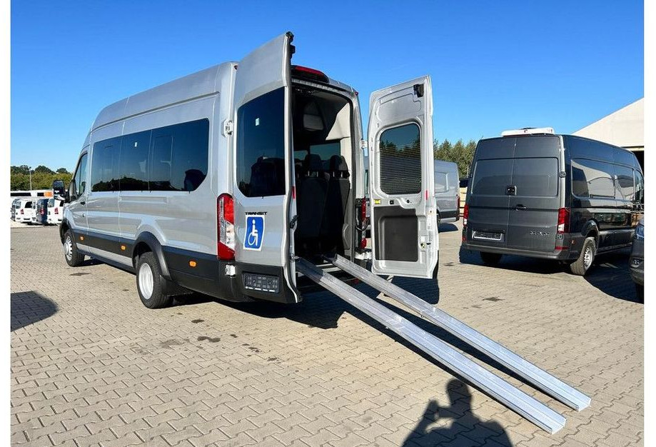 Minibús, Furgoneta de pasajeros Ford Transit: foto 18