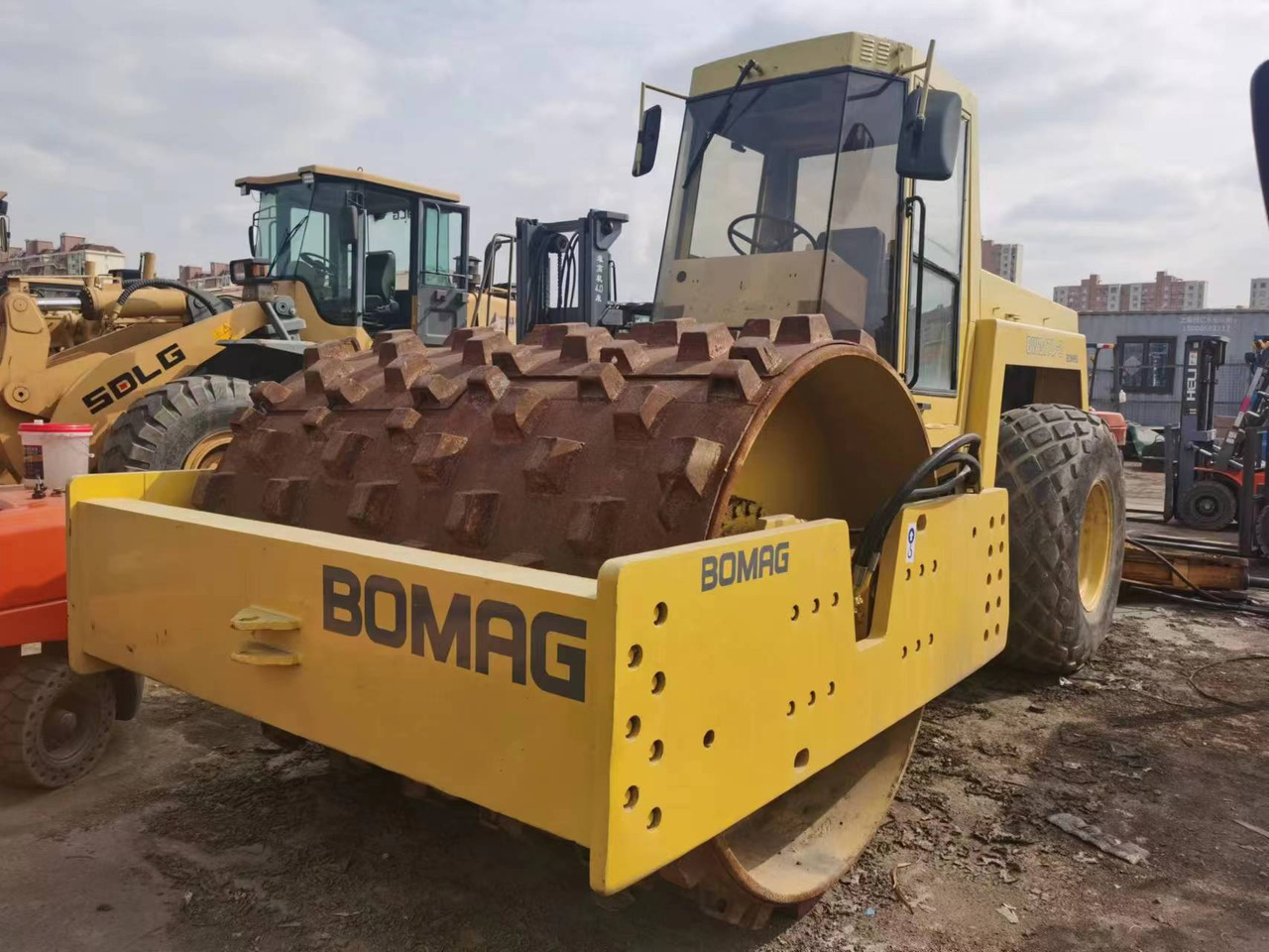Compactador BOMAG BW217D-2: foto 11