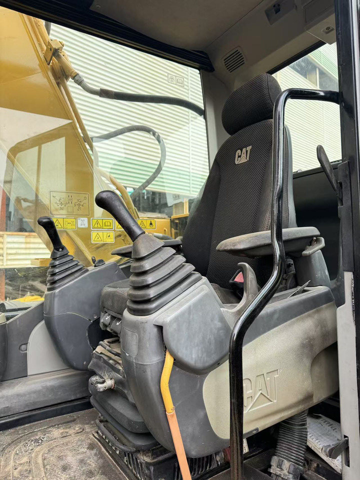 CATERPILLAR 315D2 - Excavadora de cadenas: foto 5 CATERPILLAR 315D2 - Excavadora de cadenas: foto 5