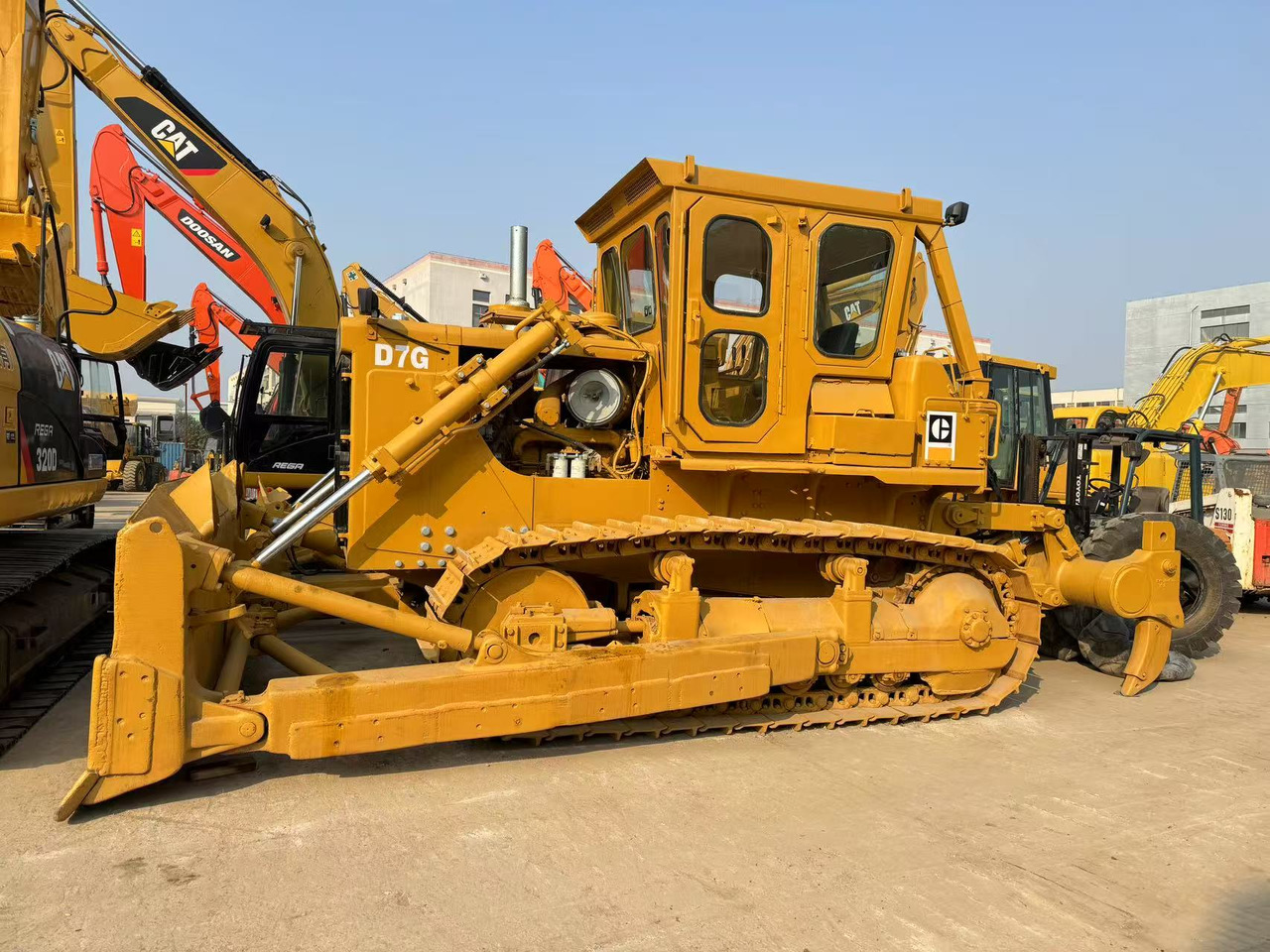 CATERPILLAR D7G - Bulldozer: foto 4 CATERPILLAR D7G - Bulldozer: foto 4