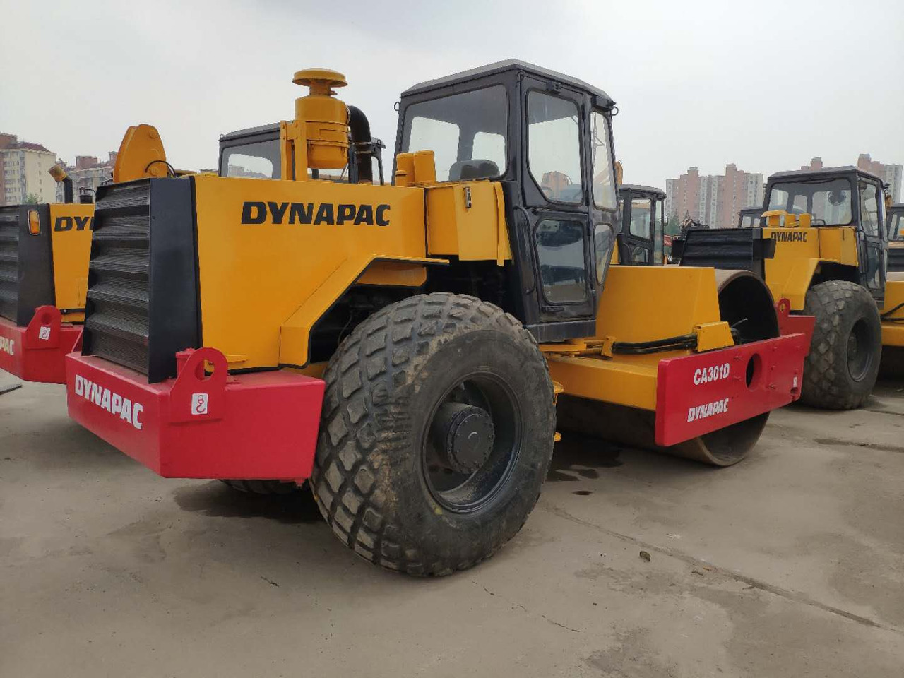 DYNAPAC CA301D - Compactador: foto 1 DYNAPAC CA301D - Compactador: foto 1