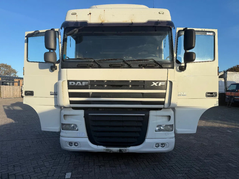 DAF XF 105.460 Tractor unit - Cabeza tractora: foto 2 DAF XF 105.460 Tractor unit - Cabeza tractora: foto 2