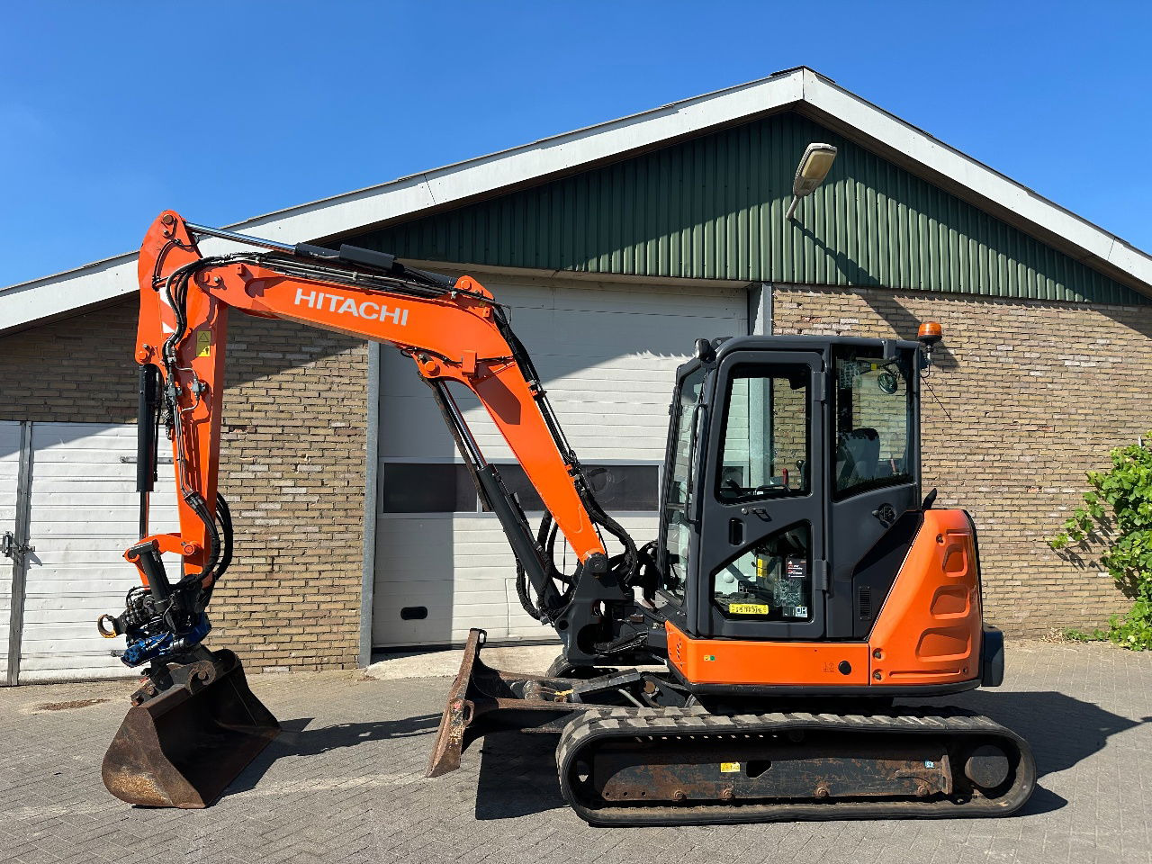 Hitachi ZX65USB-5A CLR - Miniexcavadora: foto 1 Hitachi ZX65USB-5A CLR - Miniexcavadora: foto 1