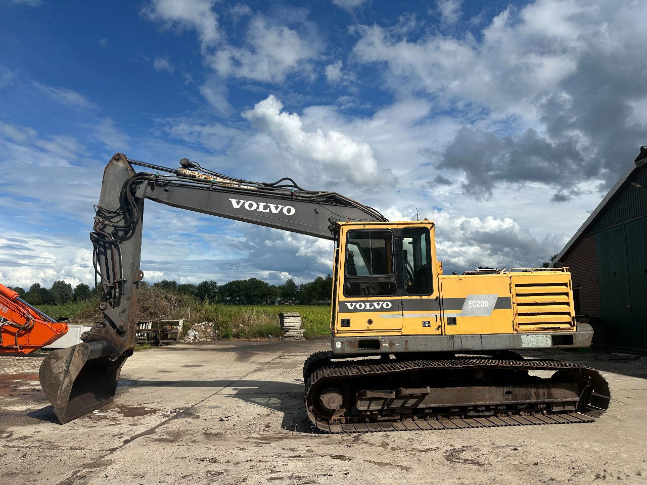 Volvo EC200 - Excavadora de cadenas: foto 1 Volvo EC200 - Excavadora de cadenas: foto 1