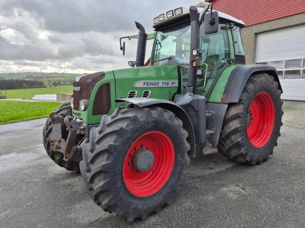 John Deere , Fendt , Case, New Holland - Tractor: foto 3 John Deere , Fendt , Case, New Holland - Tractor: foto 3
