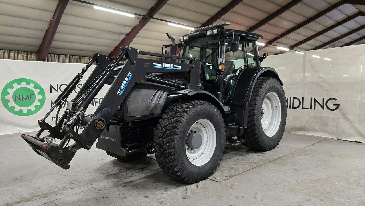 Valtra T182 - Tractor: foto 1 Valtra T182 - Tractor: foto 1