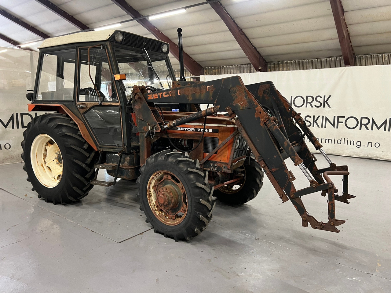 Zetor 7045 (Redusert moms) - Tractor: foto 5 Zetor 7045 (Redusert moms) - Tractor: foto 5