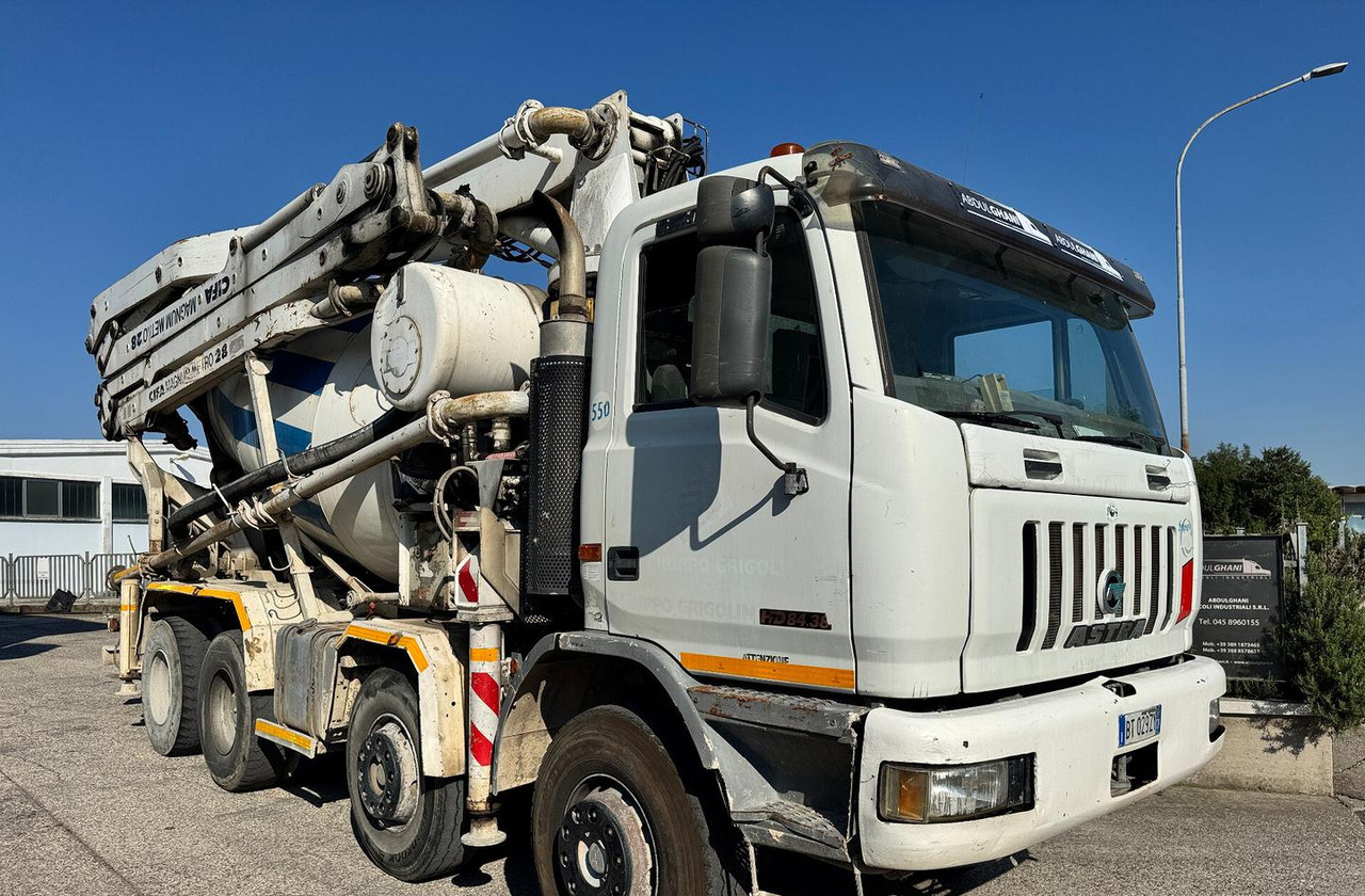 Betonpompa CIFA ASTRA HD84.38 - 2003 - Camión hormigonera con bomba: foto 2 Betonpompa CIFA ASTRA HD84.38 - 2003 - Camión hormigonera con bomba: foto 2