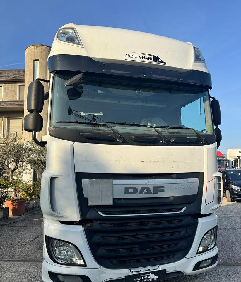 DAF XF 460 FT - 2017 - IMPIANTO RIBALTABILE - Cabeza tractora: foto 4 DAF XF 460 FT - 2017 - IMPIANTO RIBALTABILE - Cabeza tractora: foto 4