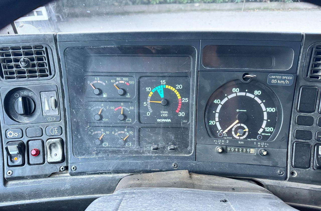 Scania R124/470 Ribaltabile 8X4 - Camión volquete: foto 4 Scania R124/470 Ribaltabile 8X4 - Camión volquete: foto 4