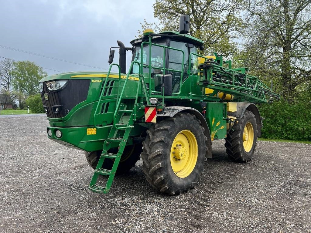 John Deere R4040i - Pulverizador autopropulsado: foto 1 John Deere R4040i - Pulverizador autopropulsado: foto 1