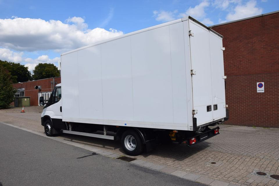Iveco Daily 72 C18 Automatik Luftfederung Tempomat LED - Furgoneta caja cerrada: foto 4 Iveco Daily 72 C18 Automatik Luftfederung Tempomat LED - Furgoneta caja cerrada: foto 4