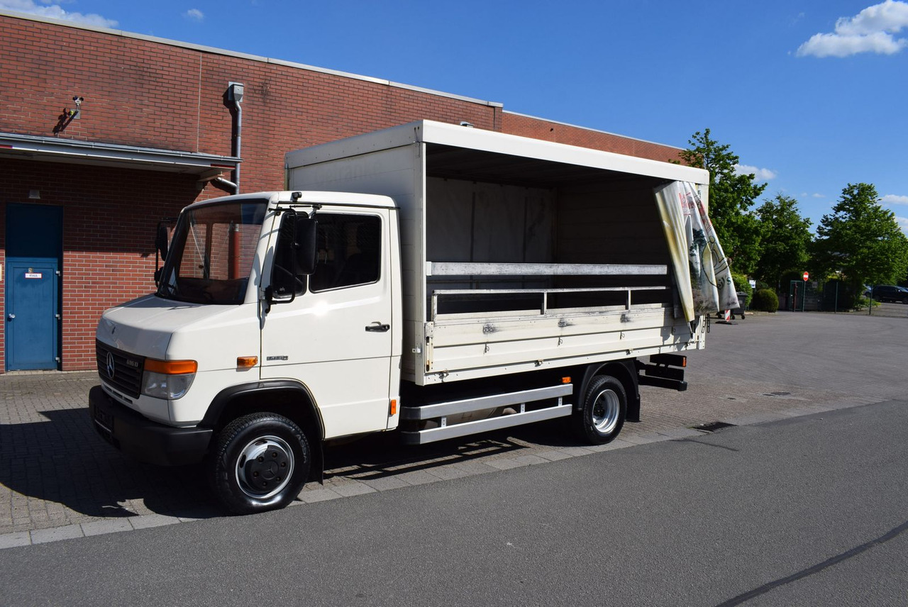 Mercedes-Benz Vario Vario 616 D GetränkeNutzlast 2450KG - Furgoneta con lona: foto 1 Mercedes-Benz Vario Vario 616 D GetränkeNutzlast 2450KG - Furgoneta con lona: foto 1