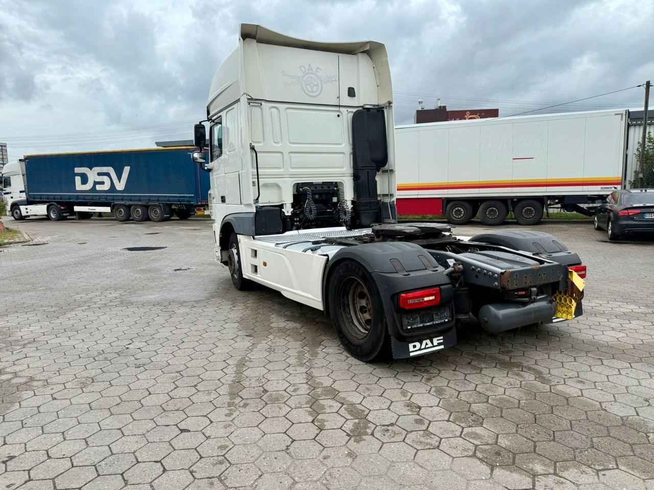 DAF XF 460 +Retarter+2xTank - Cabeza tractora: foto 5 DAF XF 460 +Retarter+2xTank - Cabeza tractora: foto 5