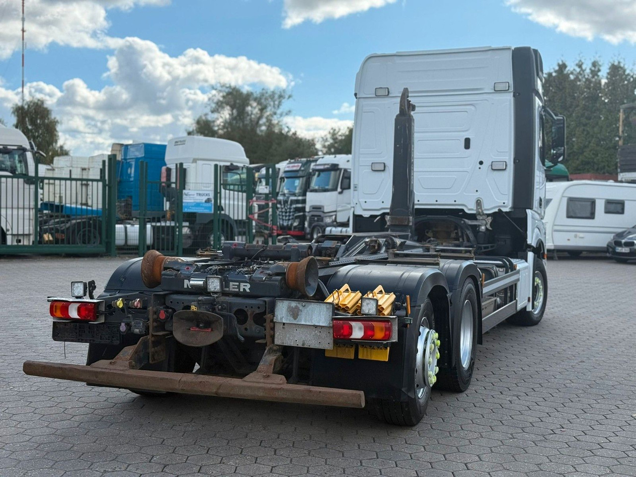 Mercedes-Benz Actros 2548 Meiller+ Funk+6x2 - Camión multibasculante: foto 4 Mercedes-Benz Actros 2548 Meiller+ Funk+6x2 - Camión multibasculante: foto 4