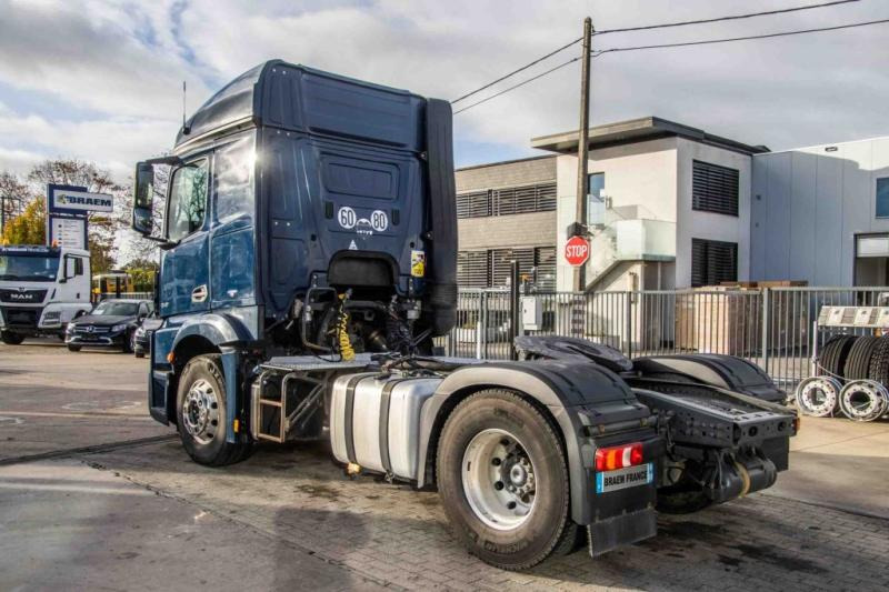 Mercedes ACTROS 1843 LS+E6+HYDRAULIQUE - Cabeza tractora: foto 4 Mercedes ACTROS 1843 LS+E6+HYDRAULIQUE - Cabeza tractora: foto 4