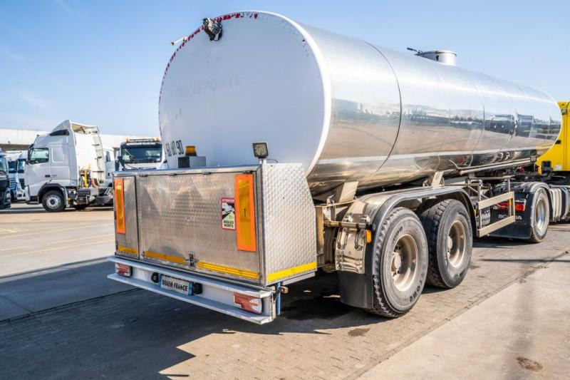 Magyar CITERNE HYDROLIQUE MONO-CUVE + 26.000 L - Semirremolque cisterna: foto 4 Magyar CITERNE HYDROLIQUE MONO-CUVE + 26.000 L - Semirremolque cisterna: foto 4