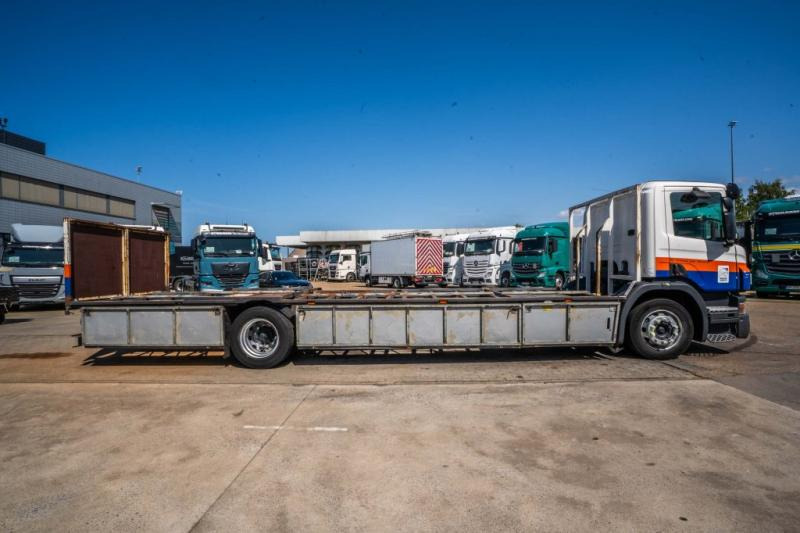 Scania P 270 (19T)- PORTE GAZ /10 PALETTES - Camión caja abierta: foto 3 Scania P 270 (19T)- PORTE GAZ /10 PALETTES - Camión caja abierta: foto 3