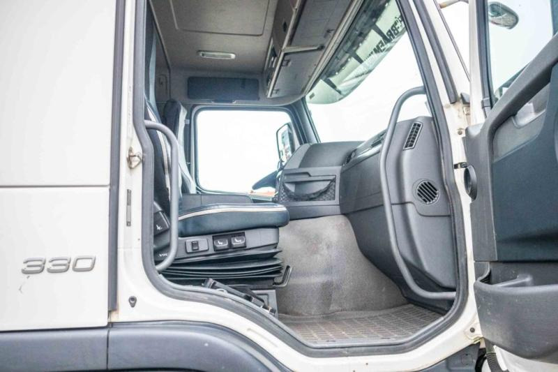 Camión lona Volvo FM 330+10 pneus/tires-intarder: foto 10