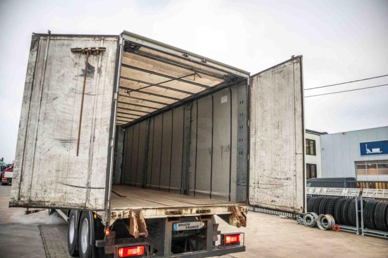 Camión lona Volvo FM 330+10 pneus/tires-intarder: foto 6