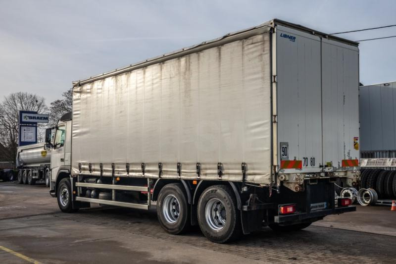 Volvo FM330-6x2-10 pneus/tires-intarder - Camión lona: foto 4 Volvo FM330-6x2-10 pneus/tires-intarder - Camión lona: foto 4