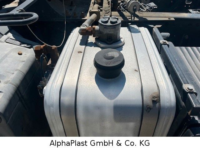 MAN 18.400 / 4x2 Hydraulik Orginal KM TipTop 18.400 / 4x2 Hydraulik Orginal KM TipTop - Cabeza tractora: foto 4 MAN 18.400 / 4x2 Hydraulik Orginal KM TipTop 18.400 / 4x2 Hydraulik Orginal KM TipTop - Cabeza tractora: foto 4