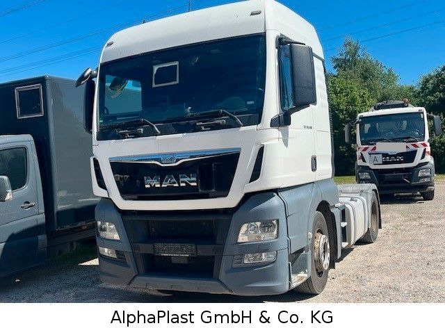 MAN 18.400 / 4x2 Hydraulik Orginal KM TipTop 18.400 / 4x2 Hydraulik Orginal KM TipTop - Cabeza tractora: foto 1 MAN 18.400 / 4x2 Hydraulik Orginal KM TipTop 18.400 / 4x2 Hydraulik Orginal KM TipTop - Cabeza tractora: foto 1