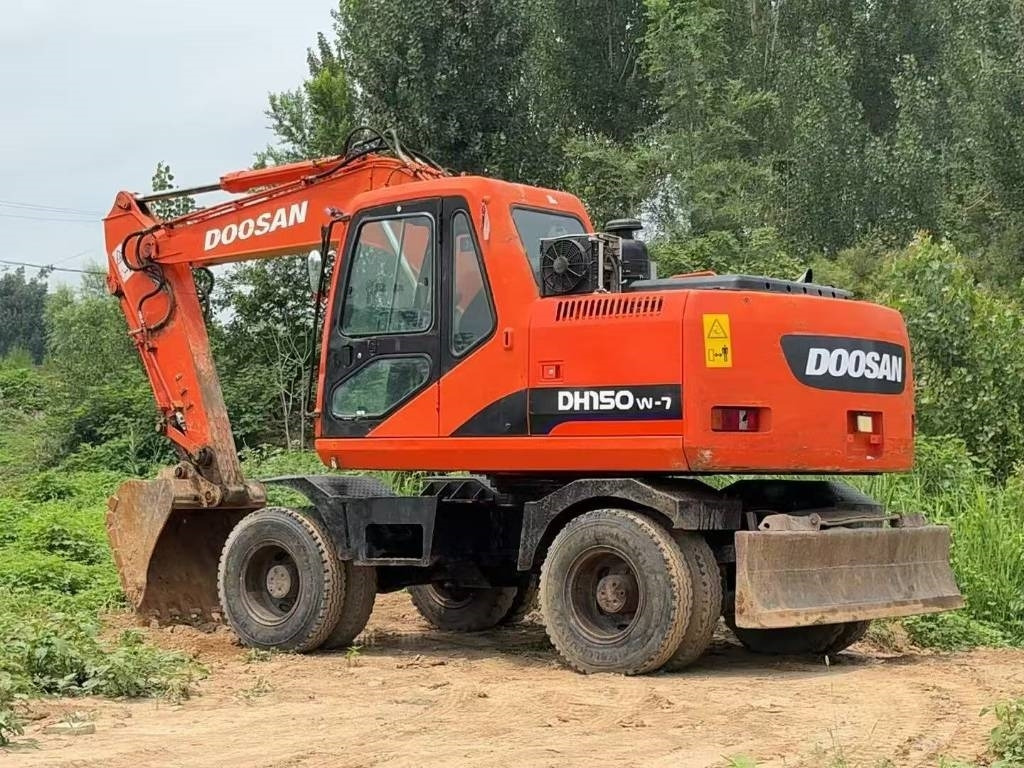 Doosan DH 150 W-7  - Excavadora de ruedas: foto 4 Doosan DH 150 W-7  - Excavadora de ruedas: foto 4