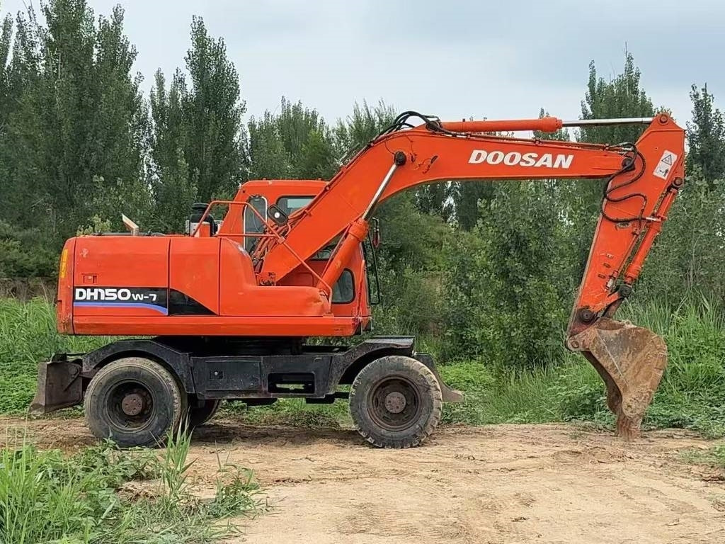 Doosan DH 150 W-7  - Excavadora de ruedas: foto 2 Doosan DH 150 W-7  - Excavadora de ruedas: foto 2
