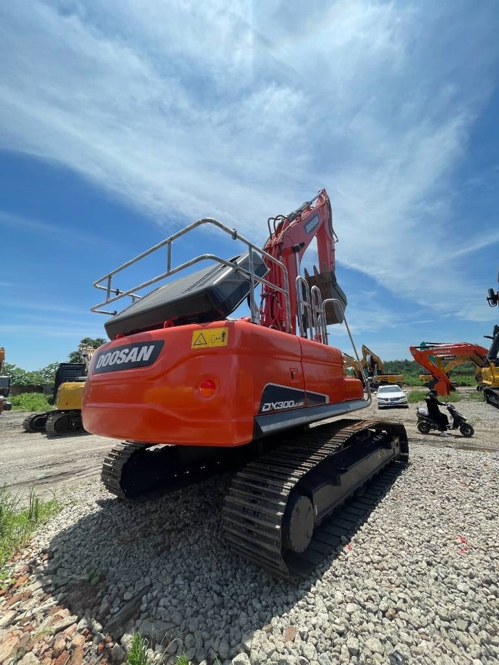 Doosan DX 300 - Excavadora de cadenas: foto 2 Doosan DX 300 - Excavadora de cadenas: foto 2