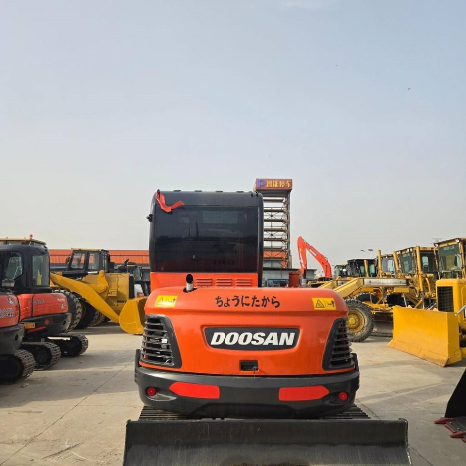 Doosan DX 60  - Miniexcavadora: foto 4 Doosan DX 60  - Miniexcavadora: foto 4