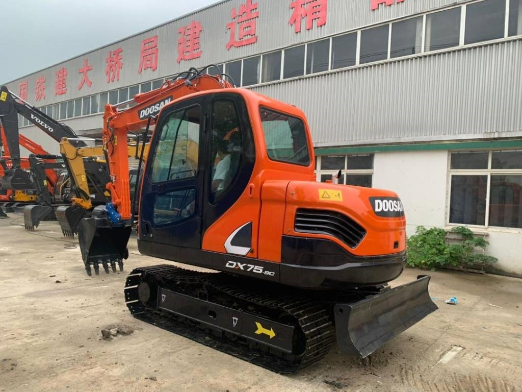 Doosan DX 75-9 C - Miniexcavadora: foto 3 Doosan DX 75-9 C - Miniexcavadora: foto 3