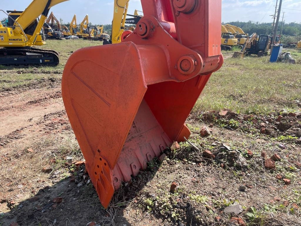 Hitachi ZX 240 - Excavadora de cadenas: foto 5 Hitachi ZX 240 - Excavadora de cadenas: foto 5