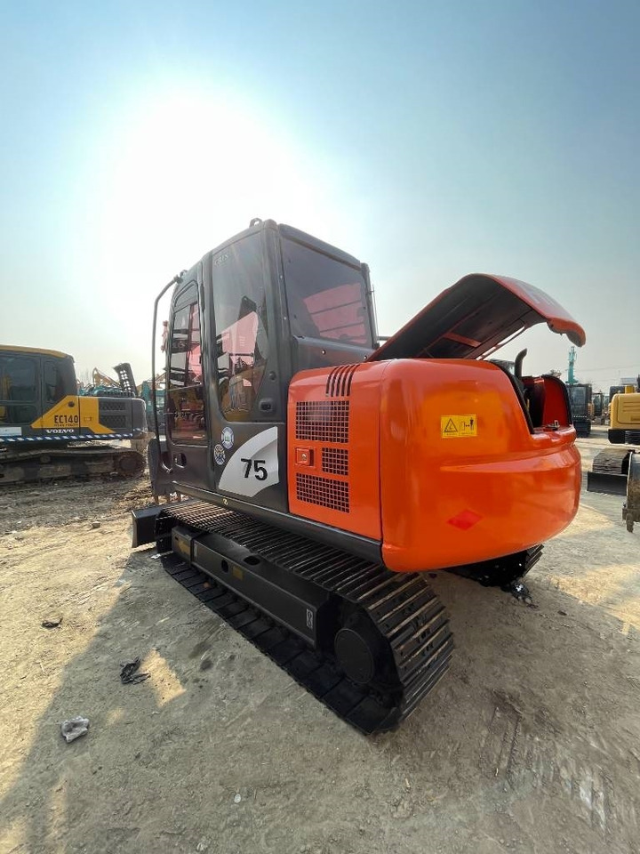 Hitachi ZX 75 - Excavadora de cadenas: foto 3 Hitachi ZX 75 - Excavadora de cadenas: foto 3