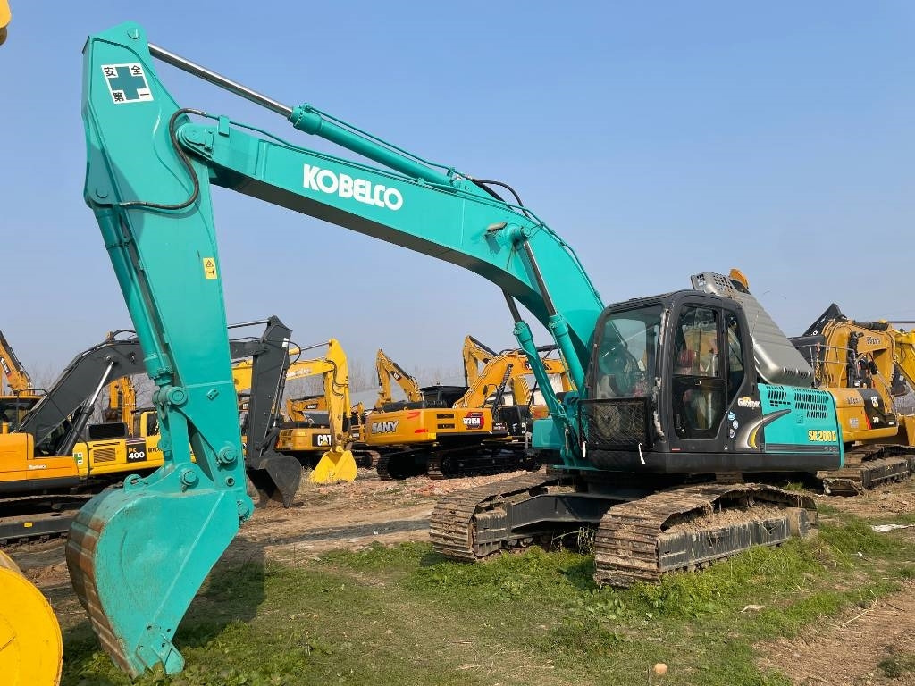 Kobelco SK 200 - Excavadora de cadenas: foto 5 Kobelco SK 200 - Excavadora de cadenas: foto 5