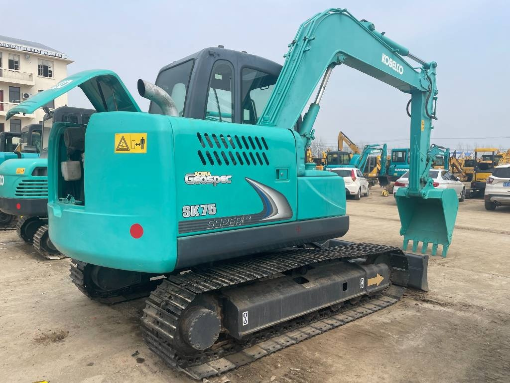 Kobelco SK 75 - Miniexcavadora: foto 1 Kobelco SK 75 - Miniexcavadora: foto 1