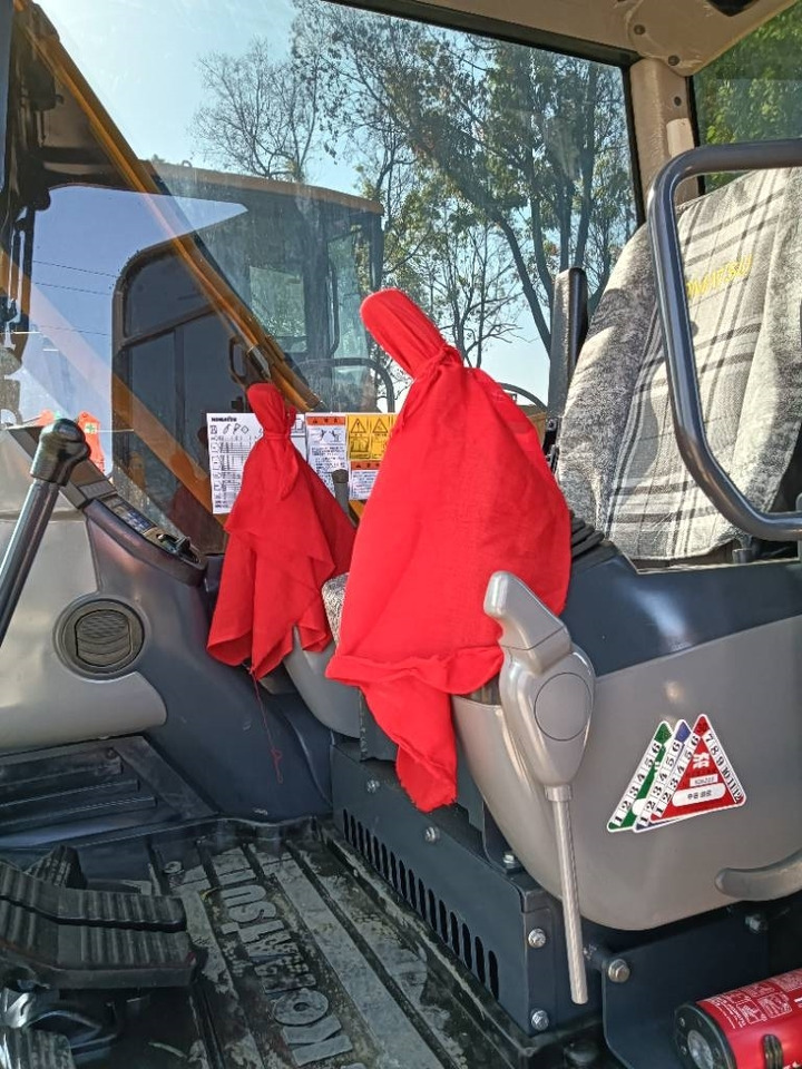 Komatsu PC 70 - Miniexcavadora: foto 3 Komatsu PC 70 - Miniexcavadora: foto 3