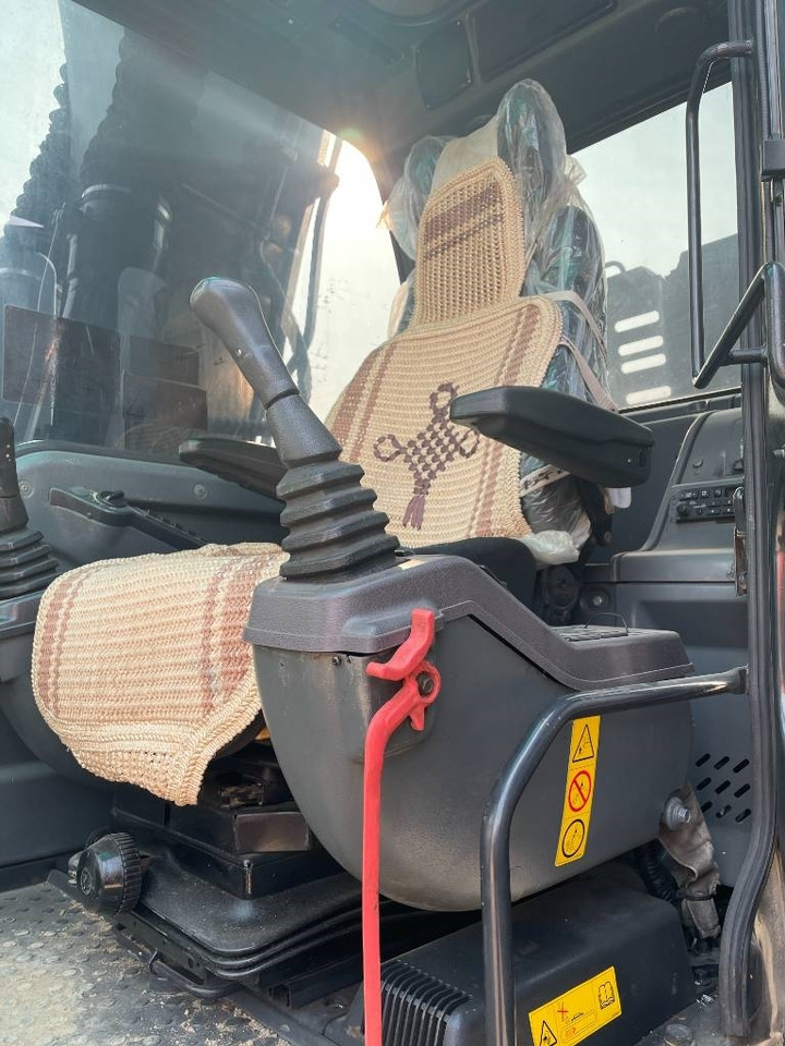 Volvo EC 140 - Excavadora de cadenas: foto 3 Volvo EC 140 - Excavadora de cadenas: foto 3