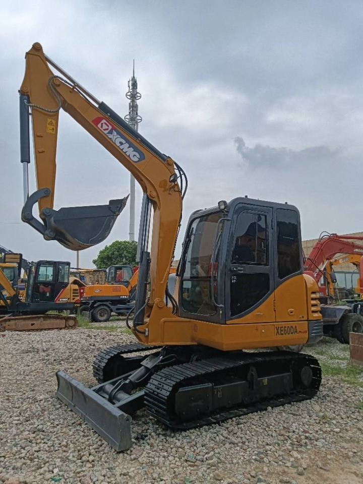 XCMG XE 60 DA  - Miniexcavadora: foto 2 XCMG XE 60 DA  - Miniexcavadora: foto 2