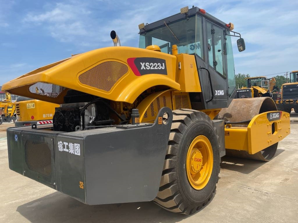 XCMG XS 223 J  - Compactador: foto 4 XCMG XS 223 J  - Compactador: foto 4