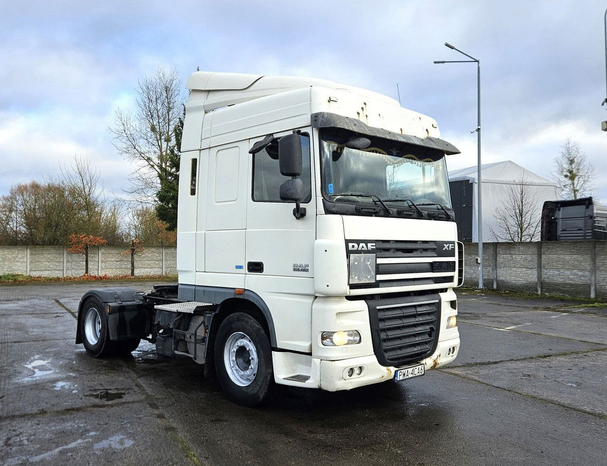 DAF XF 105.460 Space Cab - Cabeza tractora: foto 2 DAF XF 105.460 Space Cab - Cabeza tractora: foto 2
