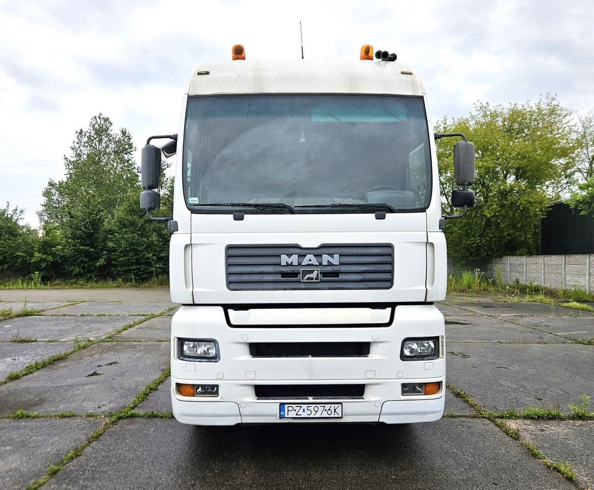 MAN 18.413 FLS - euro 3 manual pump and injectors - manual gearbox - Cabeza tractora: foto 2 MAN 18.413 FLS - euro 3 manual pump and injectors - manual gearbox - Cabeza tractora: foto 2