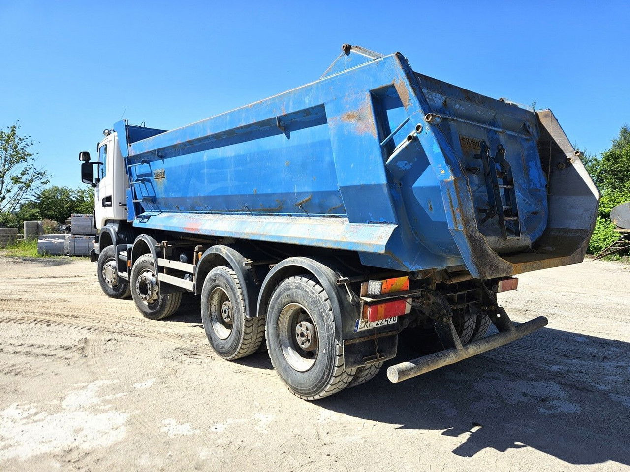 Scania R420 8X4 -Tipper -Full Spring - Camión volquete: foto 4 Scania R420 8X4 -Tipper -Full Spring - Camión volquete: foto 4